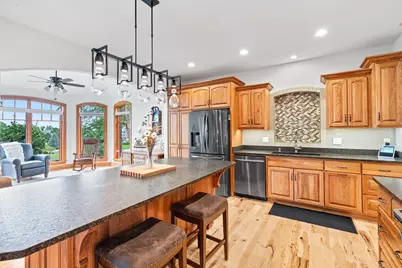 180  Monastery Hill Dr, Lac La Belle, WI 53066 - Photo 8