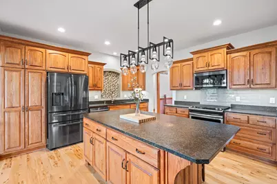 180  Monastery Hill Dr, Lac La Belle, WI 53066 - Photo 6