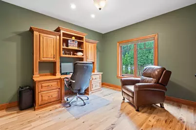 180  Monastery Hill Dr, Lac La Belle, WI 53066 - Photo 16