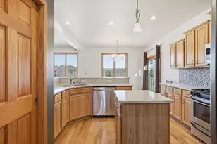 2080 St Patrick Cir, Erin, WI 53027 - Photo 6