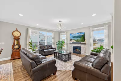 3128 W Hidden Oaks Dr, Franklin, WI 53132 - Photo 14