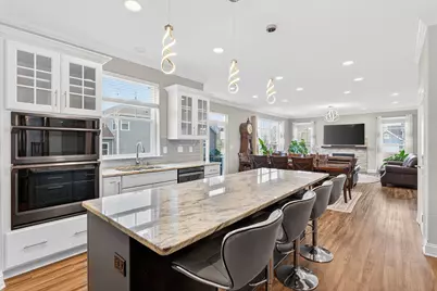 3128 W Hidden Oaks Dr, Franklin, WI 53132 - Photo 2