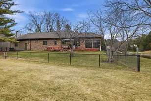 1255 Janette St, Fort Atkinson, WI 53538 - Photo 36