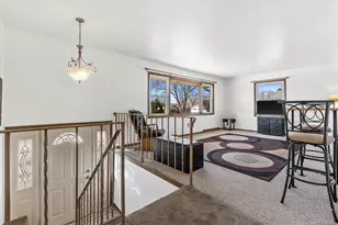 818 Elm St, Hartford, WI 53027 - Photo 12