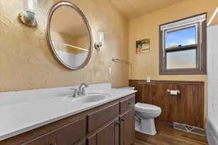 818 Elm St, Hartford, WI 53027 - Photo 24