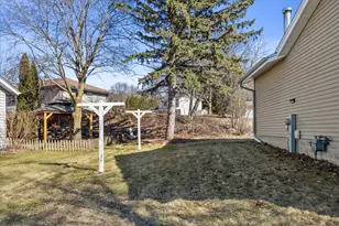 818 Elm St, Hartford, WI 53027 - Photo 34