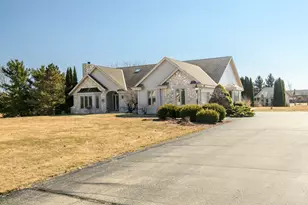 S88W34777 Nesting Ln, Eagle, WI 53119 - Photo 1