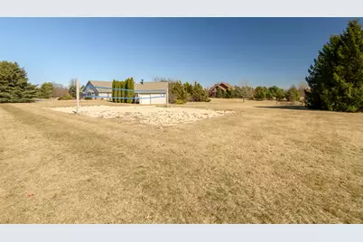 S88W34777  Nesting Ln, Eagle, WI 53119 - Photo 6
