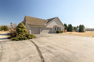 S88W34777 Nesting Ln, Eagle, WI 53119 - Photo 12