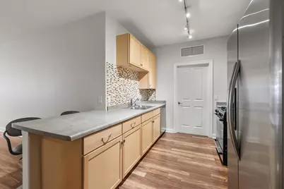 1915 N Water St #101, Milwaukee, WI 53202 - Photo 2