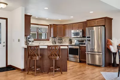 709  Wildwood Ct, La Crescent, MN 55947 - Photo 12