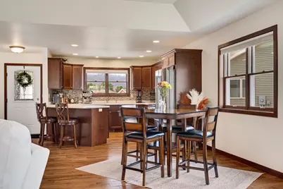 709  Wildwood Ct, La Crescent, MN 55947 - Photo 10