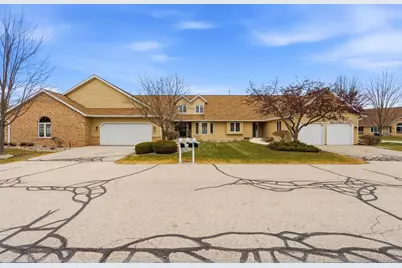 936  Spyglass Hl, Racine, WI 53185 - Photo 28