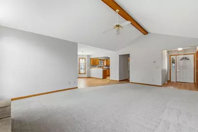 936  Spyglass Hl, Racine, WI 53185 - Photo 6