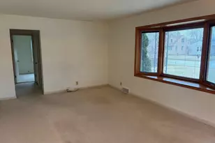 7171 N Seneca Ave, Glendale, WI 53217 - Photo 10