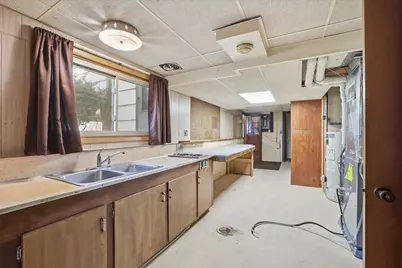 255  Hilldale Dr, Hartford, WI 53027 - Photo 26