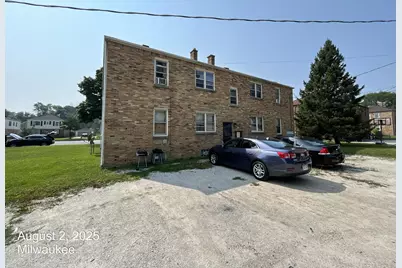 4718 N Sherman Blvd #1-4, Milwaukee, WI 53209 - Photo 2