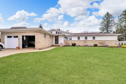 3429  Chatham St, Racine, WI 53402 - Photo 2