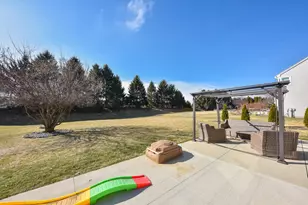 N57W24867 Clover Dr, Sussex, WI 53089 - Photo 32