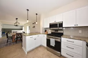 N57W24867 Clover Dr, Sussex, WI 53089 - Photo 10