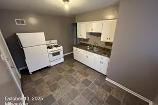 4700 N Sherman Blvd, Milwaukee, WI 53209 - Photo 6