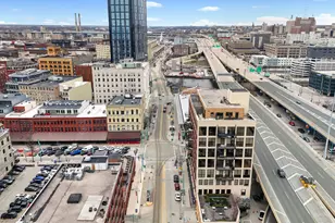 400 N Broadway, Milwaukee, WI 53202 - Photo 38