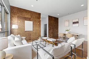 400 N Broadway, Milwaukee, WI 53202 - Photo 10