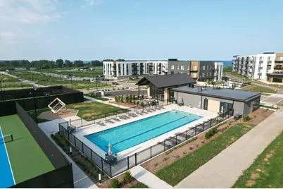 9463 E Lake Vista Pkwy, Oak Creek, WI 53154 - Photo 10