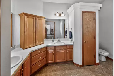 8244  Anna Ave, Racine, WI 53185 - Photo 26