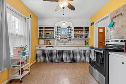 4521 S Lenox St, Milwaukee, WI 53207 - Photo 6