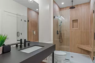 2409 N Terrace Ave, Milwaukee, WI 53202 - Photo 42