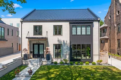 2409 N Terrace Ave, Milwaukee, WI 53202 - Photo 46