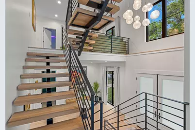 2409 N Terrace Ave, Milwaukee, WI 53202 - Photo 24