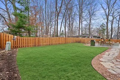 3675 S Poplar Rd, New Berlin, WI 53151 - Photo 40