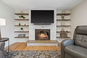 3675 S Poplar Rd, New Berlin, WI 53151 - Photo 12