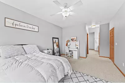 1084  Quinlan Dr #A, Pewaukee, WI 53072 - Photo 14