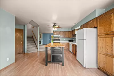 6813  Diane Dr, Newburg, WI 53090 - Photo 8