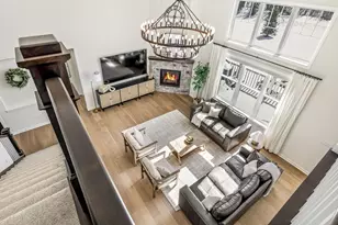 8955 W Highlander Dr, Mequon, WI 53097 - Photo 10