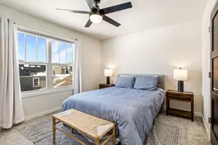 8955 W Highlander Dr, Mequon, WI 53097 - Photo 20