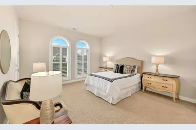 19045 N Thomson Dr #301, Brookfield, WI 53045 - Photo 14