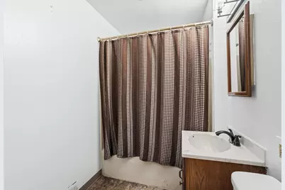 2914 S Wentworth Ave #2916, Milwaukee, WI 53207 - Photo 16