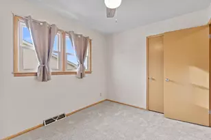 8934 W Tripoli Ave, Milwaukee, WI 53228 - Photo 14