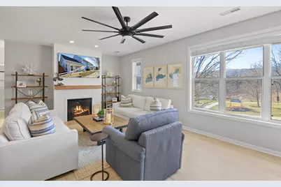 453  Mill St #802, Fontana, WI 53125 - Photo 8