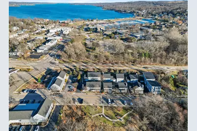 453  Mill St #802, Fontana, WI 53125 - Photo 2