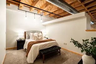 191 N Broadway, Milwaukee, WI 53202 - Photo 16