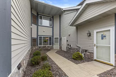 5384 S Hidden Dr #A, Greenfield, WI 53221 - Photo 2