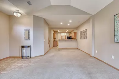 W155N7081  Amberleigh Cir, Menomonee Falls, WI 53051 - Photo 8