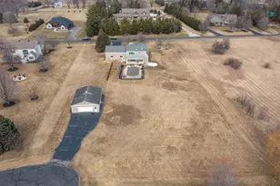 W1461 Maureen Ct, Bloomfield, WI 53147 - Photo 42