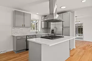 5506 82nd St, Pleasant Prairie, WI 53142 - Photo 8