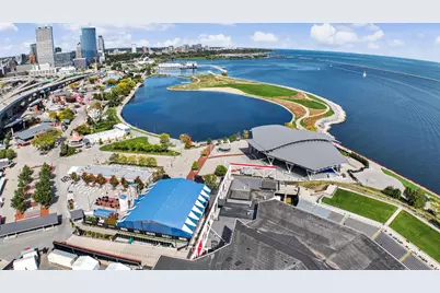 108 W Wells St #4C, Milwaukee, WI 53203 - Photo 4